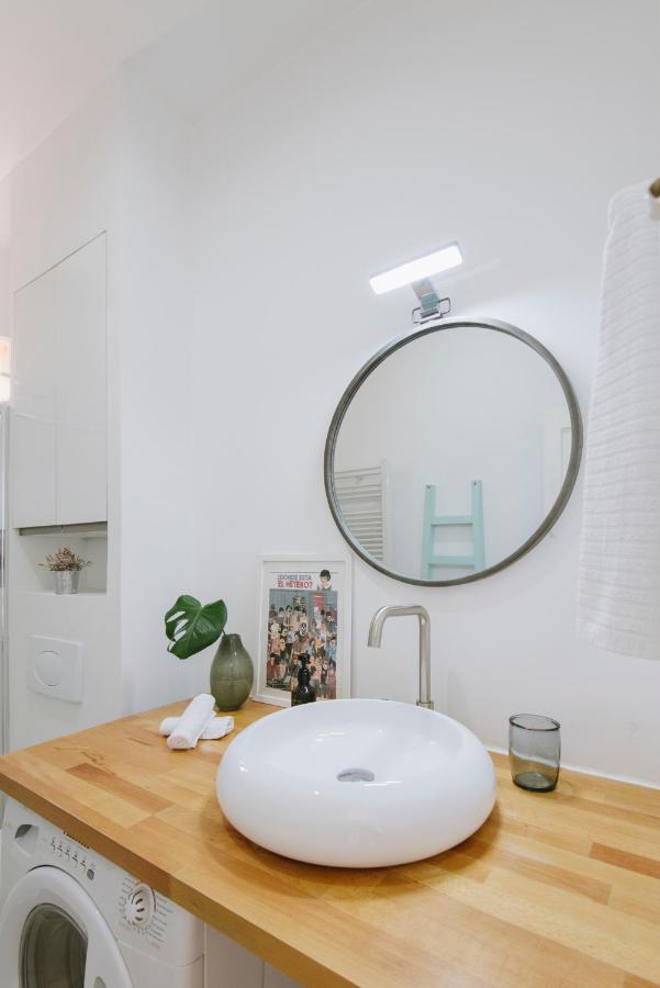 El Botones Nuevo Y Luminoso Apto De Diseno En Lavapies Apartment Мадрид Екстериор снимка